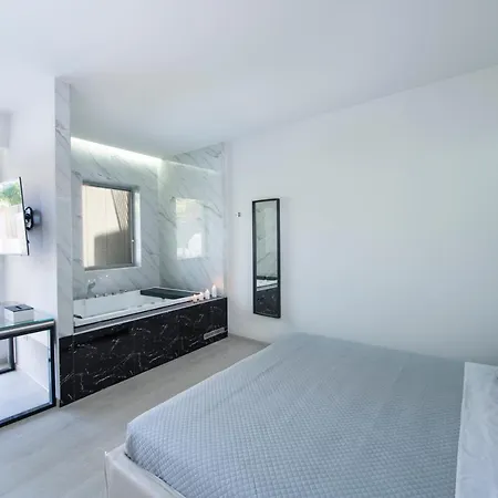 Xsuites 5* Agia Marina (Crete)